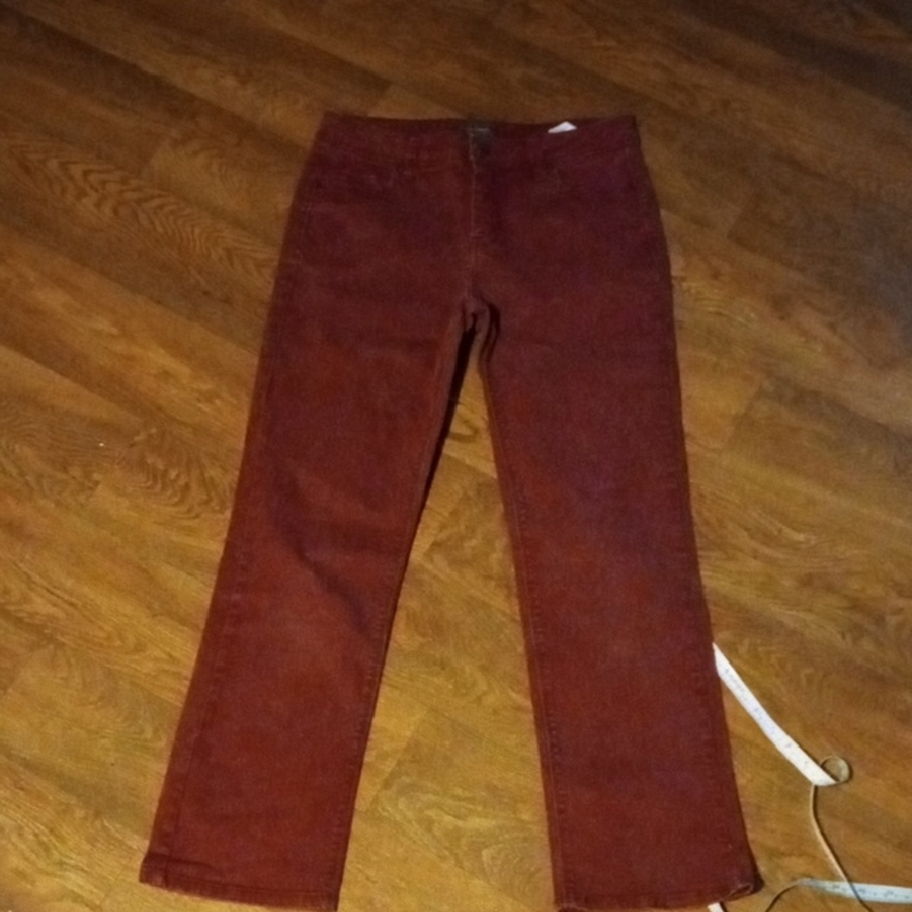 Denver Hayes Women's Burgundy Straight Jeans